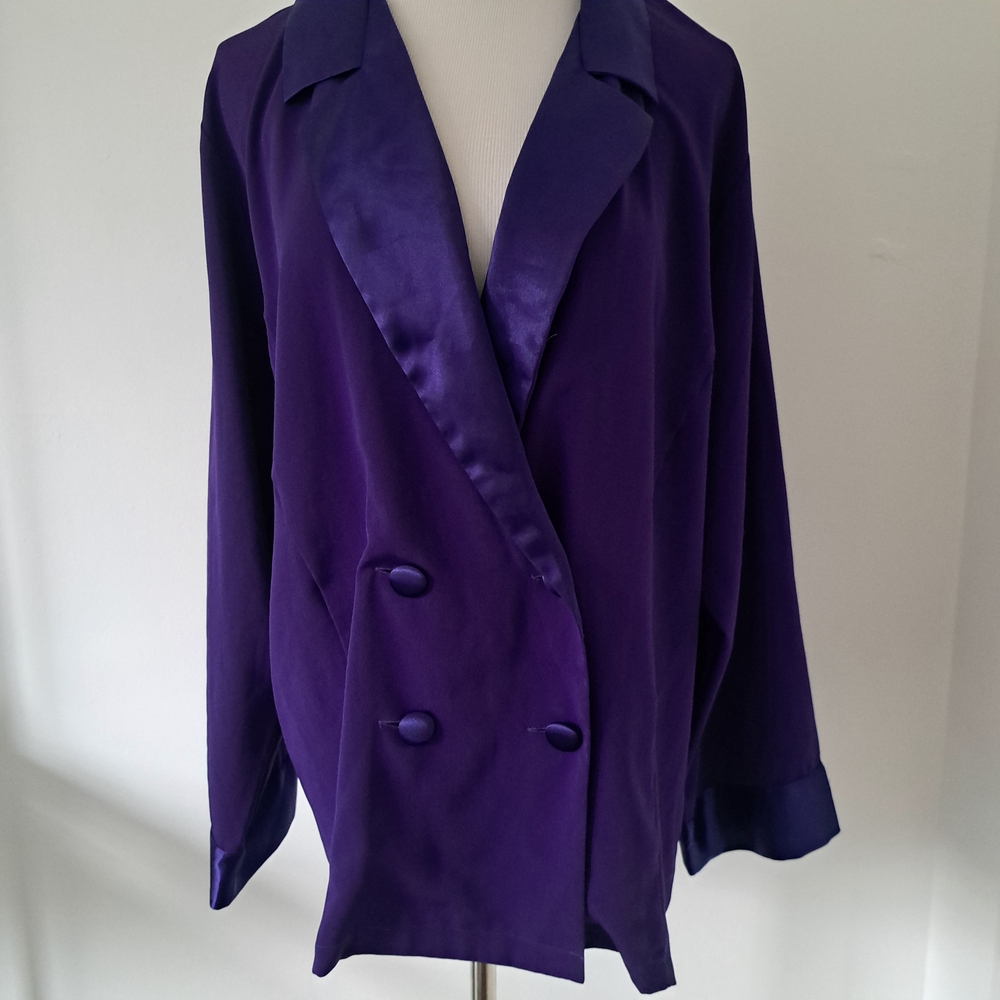 Victorias Secret Purple Satin Lapel Double Breasted‎ Pajama Shirt Top M